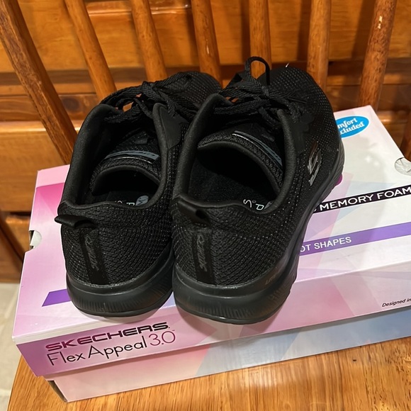 Skechers Flex Appeal 3.0 With Air-Cooled Memory Foam - Picture 8 of 12